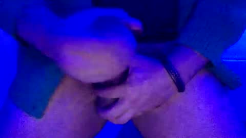 Inchesofhappiness7 online show from October 26, 11:55 am