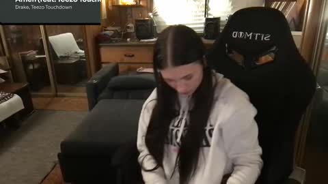 Carter online show from March 26, 5:35 am