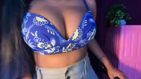 Raya  online show from April 18, 7:58 pm