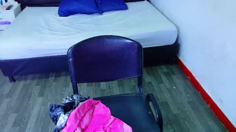 indian_whore18 online show from July 4, 3:43 am