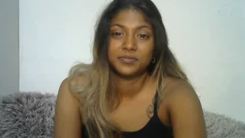 indianqtpie6 online show from April 7, 6:10 pm