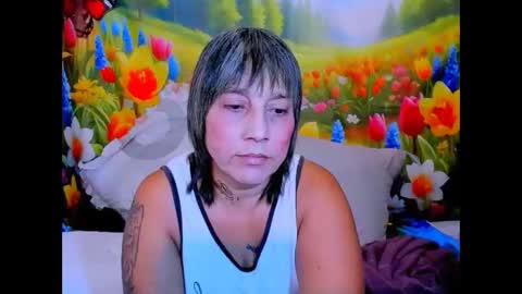 indianroxy27 online show from May 15, 8:45 am