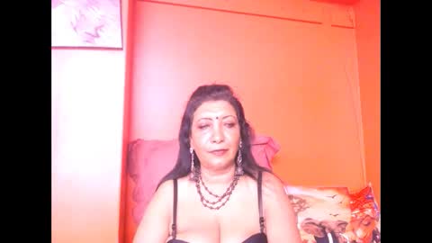 indiansarika65 online show from November 3, 4:24 am
