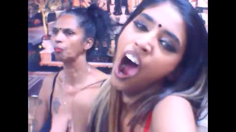 indiansexyslender4u2luv online show from September 18, 7:23 am