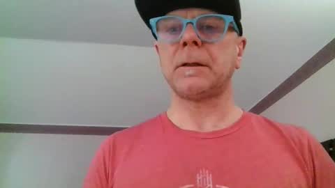 inertiageek9999 online show from April 1, 6:38 pm