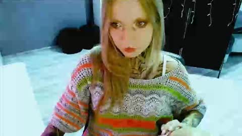 InesDesire online show from September 25, 7:48 am