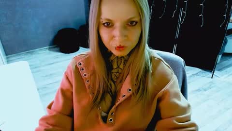 InesDesire online show from October 2, 6:28 pm