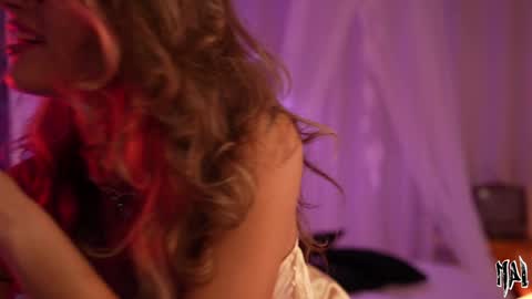 Snapshot of informal_ chatting on October 30, 8:09 pm MAL --- online show from October 30, 8:09 pm