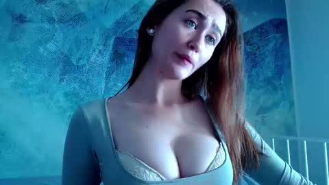 Lina online show from October 13, 2:30 pm