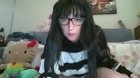 Angel online show from December 4, 2:33 am