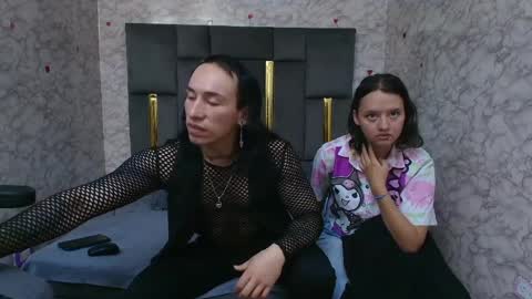 inotzu_purple online show from March 25, 1:40 pm