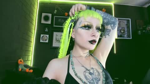 Snapshot of insania_999 chatting on January 22, 4:55 pm SANIA online show from January 22, 4:55 pm
