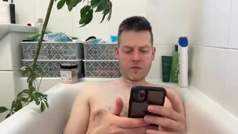 InterestedHun online show from March 4, 12:33 pm