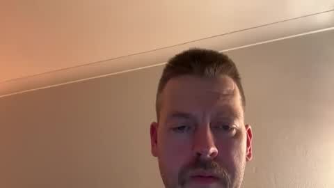 InterestedHun online show from December 15, 11:39 am