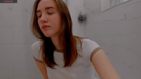 Snapshot of internetsexplorer chatting on February 19, 7:05 pm Bernadette  Join  online show from February 19, 7:05 pm