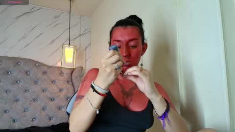 iris_77 online show from October 10, 4:46 pm