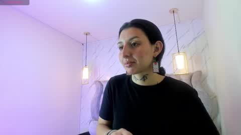 iris_77 online show from October 5, 7:21 pm