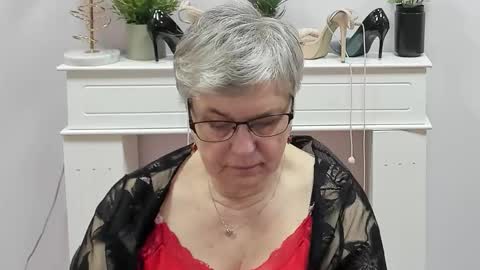 I R I S online show from March 11, 7:22 am