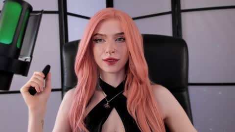 Snapshot of irisice chatting on February 27, 11:17 am Miss Iris Fansly Miss Iris new inst.  online show from February 27, 11:17 am