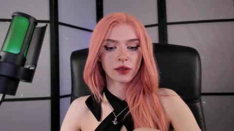Snapshot of irisice chatting on February 27, 2:21 pm Miss Iris Fansly Miss Iris new inst.  online show from February 27, 2:21 pm