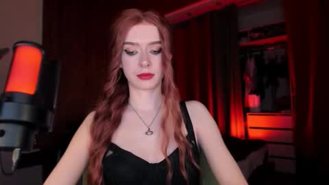 Snapshot of irisice chatting on October 6, 7:42 pm Miss Iris Fansly Miss Iris new inst.  online show from October 6, 7:42 pm