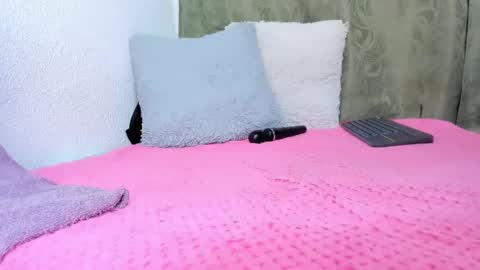 iris online show from February 23, 3:51 pm