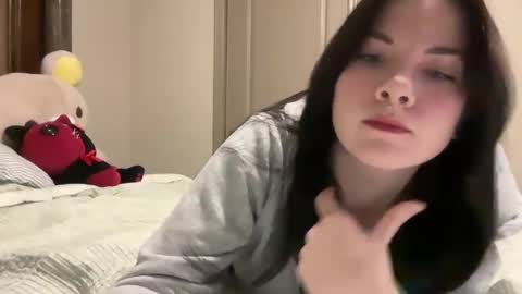 irissweets online show from September 25, 1:23 am