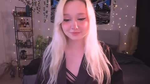 Snapshot of irma_bell chatting on October 3, 12:20 am Irma online show from October 3, 12:20 am