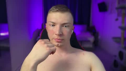 Iron online show from February 8, 10:57 pm