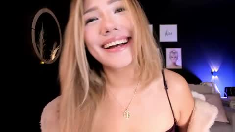 Isa Cortes  online show from April 13, 12:42 pm