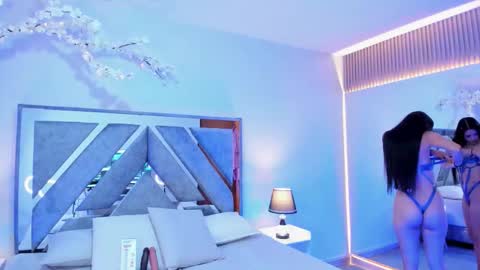 ISA ROUSE  online show from November 20, 2:43 am