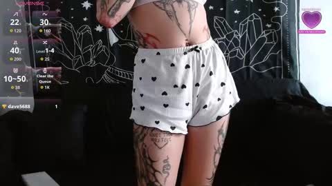 Snapshot of isabella__dark chatting on October 29, 7:36 pm    online show from October 29, 7:36 pm