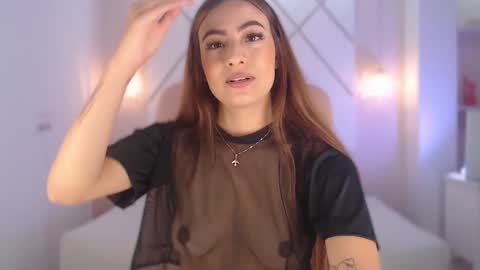 Snapshot of isabella__shine chatting on October 14, 3:48 pm Isa online show from October 14, 3:48 pm