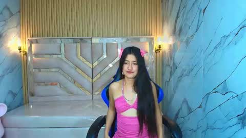 Isabella online show from December 5, 3:39 am