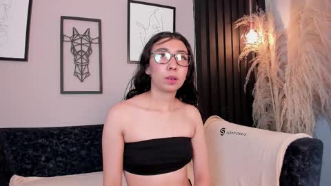 isabella_crofts online show from October 19, 12:21 pm