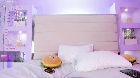 Isa online show from December 2, 4:00 am