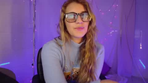 Isabella Rros online show from January 12, 10:17 pm