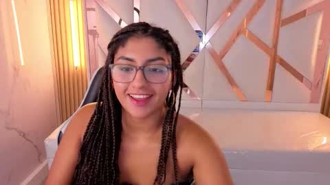 Isa online show from January 15, 9:01 pm