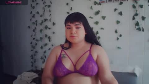 Isabella Dark online show from April 20, 9:40 pm