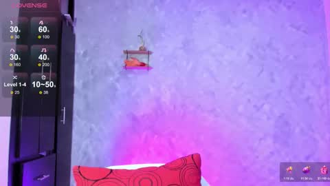 Instagram soybella01  online show from November 22, 8:29 pm