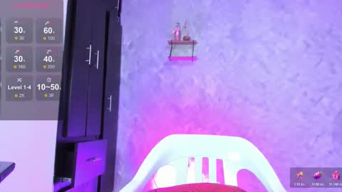 Instagram soybella01  online show from January 10, 7:19 pm