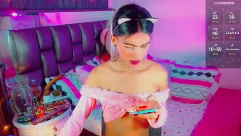 isabellagirs online show from February 18, 6:46 am