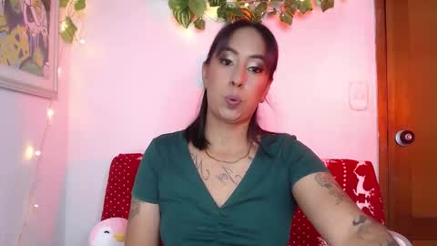 Isabella  online show from December 3, 12:20 am