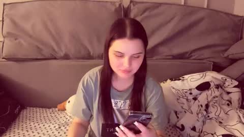 Isabella online show from September 29, 4:28 pm