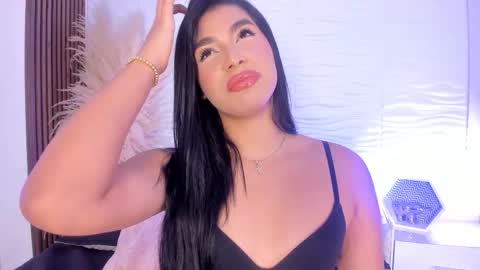 Isa online show from January 7, 11:32 pm