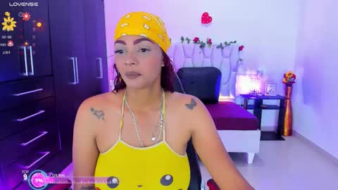 Hi mi name is Isabel  online show from October 27, 8:31 pm