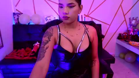 isabela online show from November 27, 3:25 am