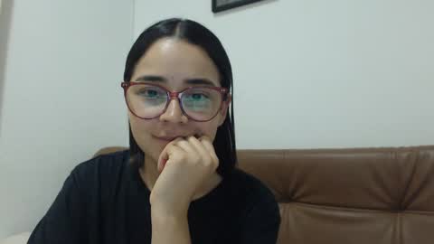 Emma online show from October 22, 3:42 am