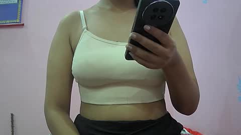 Snapshot of ishika_singh_ chatting on October 19, 2:49 am ishika_singh_ online show from October 19, 2:49 am
