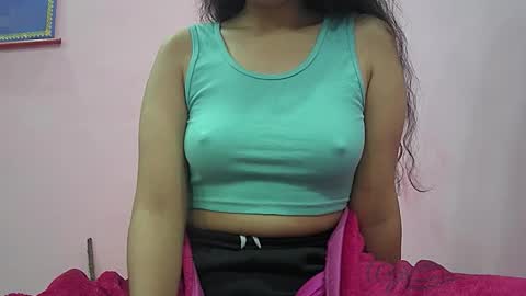 ishika_singh_ online show from January 7, 3:00 am